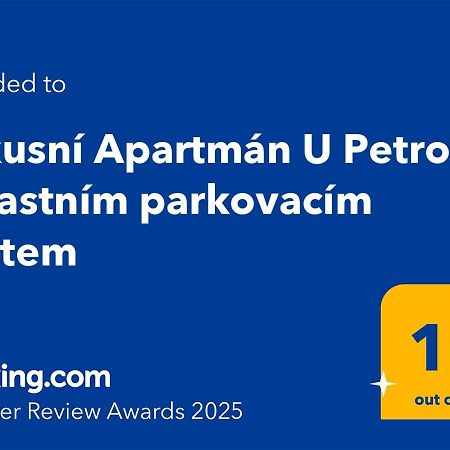 Luxusni Apartman U Petrofa S Vlastnim Parkovacim Mistem Hradec Králové المظهر الخارجي الصورة